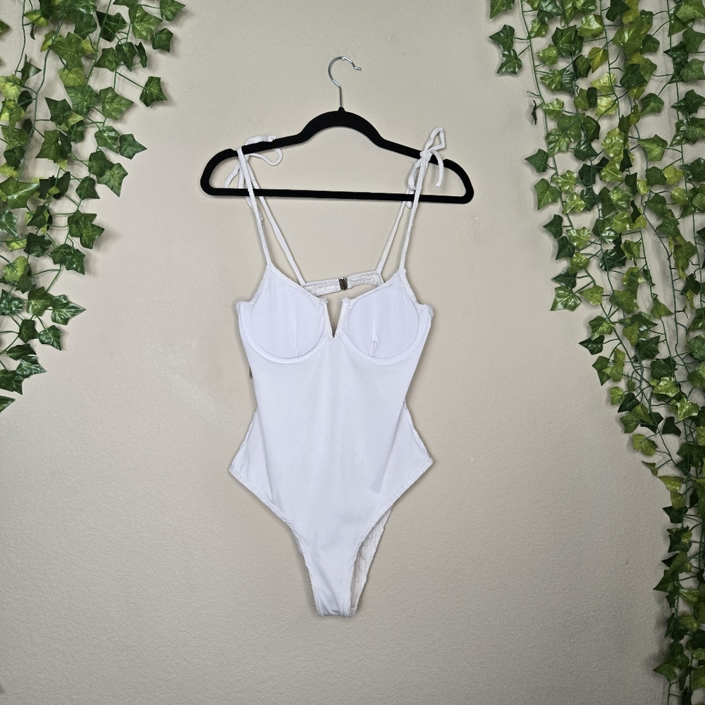 Ivory Textured Cut-out V Wired Push Up One Piece Swimsuit w/ Low Scoop Back - Picture 8 of 10